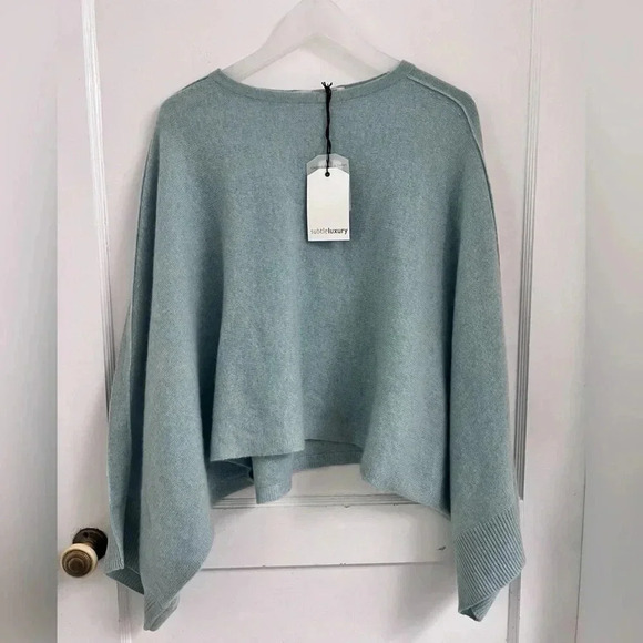 Subtle Luxury 100% Cashmere Blue Poncho Pullover One Size $298 - Picture 1 of 4